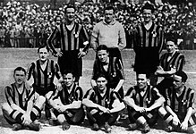 Foto Inter 220px-Inter_1929-30 (httpsit.wikipedia.orgwikiFootball_Club_Internazionale_Milano)