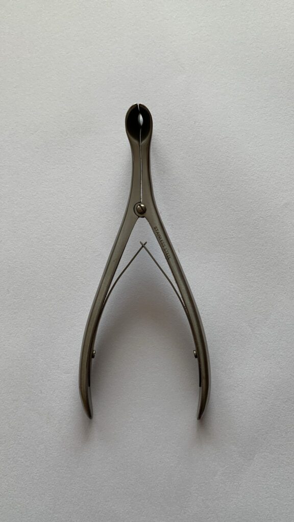 Foto Ferrandino-Speculum nasale 1_foto